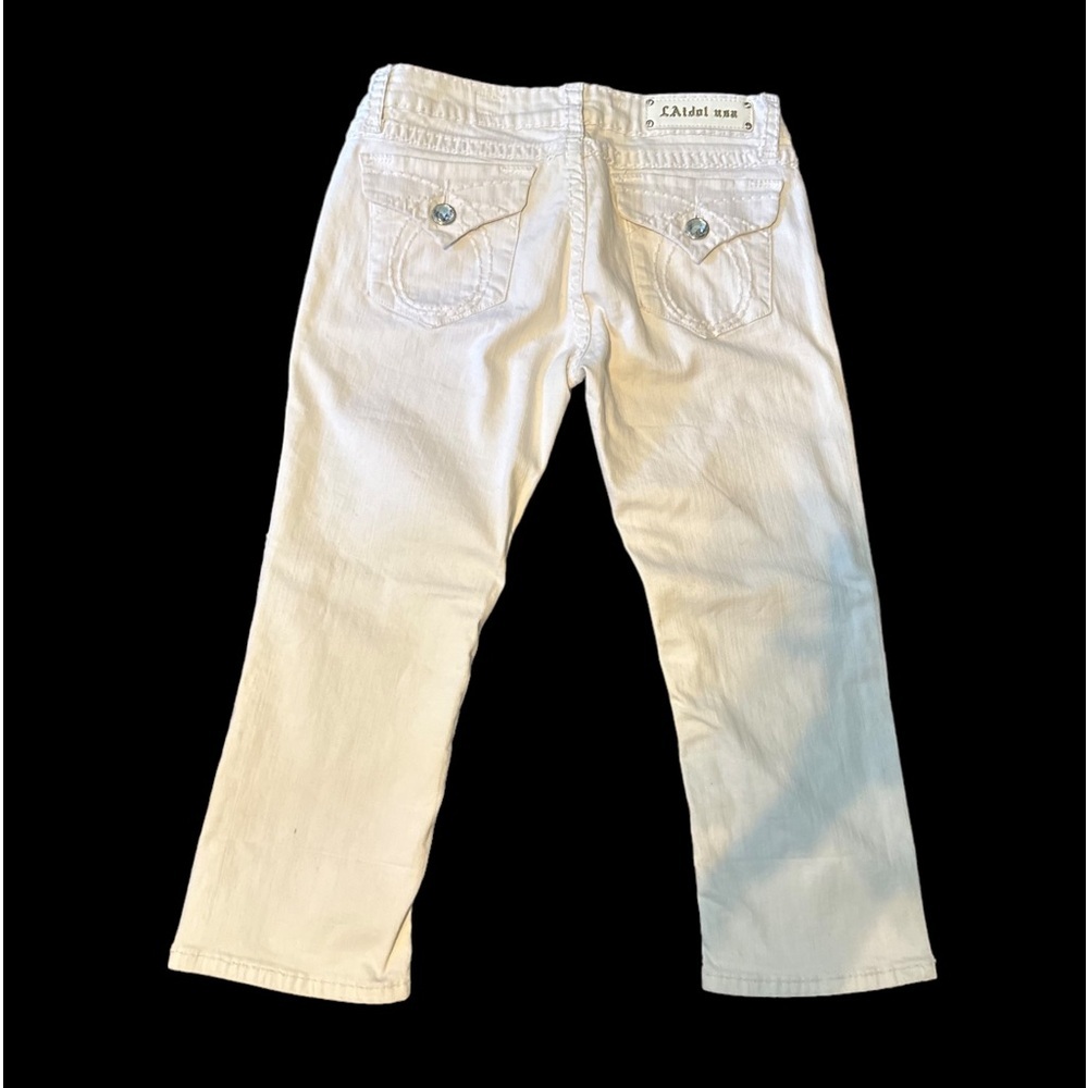 L.A. Idol Capri white jean with bling on back pockets - size 11 - white